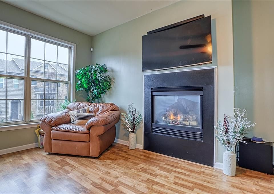 4805 W Village Way SE Smyrna GA Zillow