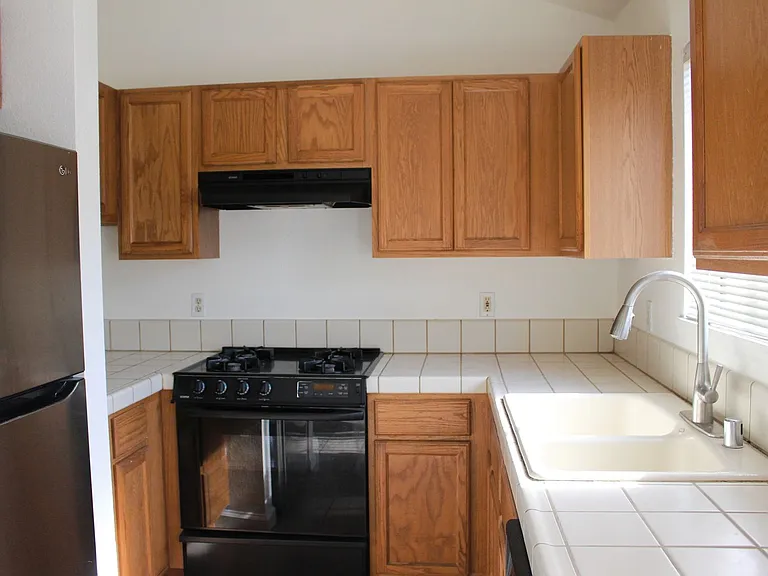 440 Sonoma Ave — Photo 7