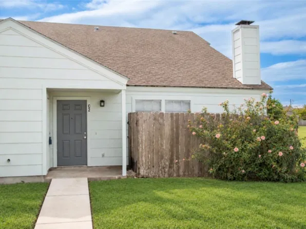 7252 The Mansions Dr #C2, Corpus Christi, TX 78414