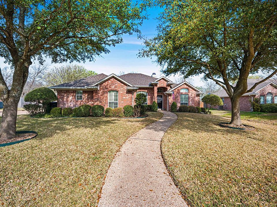 1st image of 806 Chapel View Dr