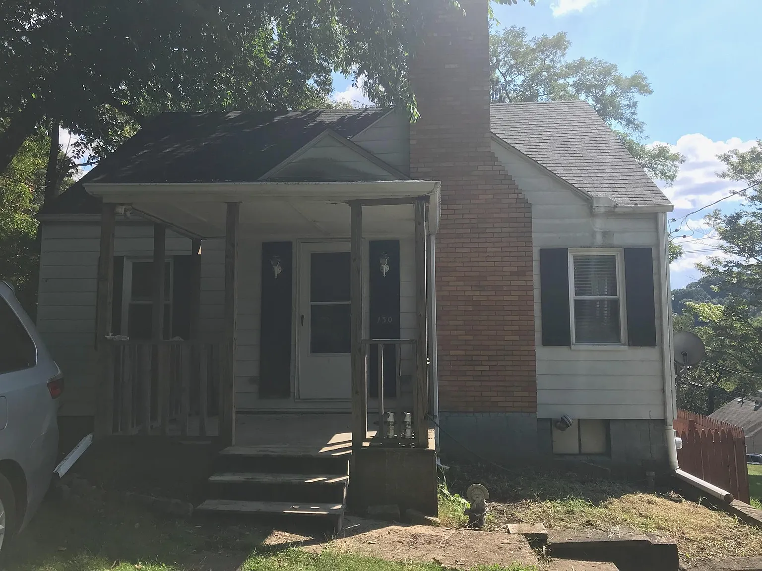 130 Russell Dr photo 1