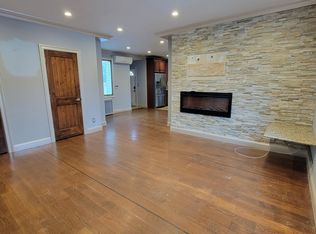 21528 39th Ave FLOOR 1, Bayside, NY 11361