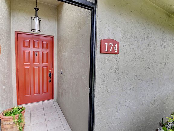 3rd image of 174 Meadows Drive