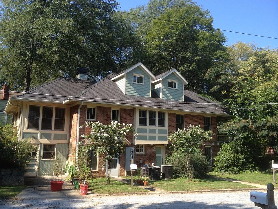 front of house from Ponce Place