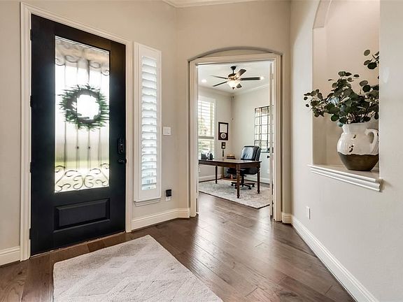 3rd image of 15406 Thompson Ridge Dr