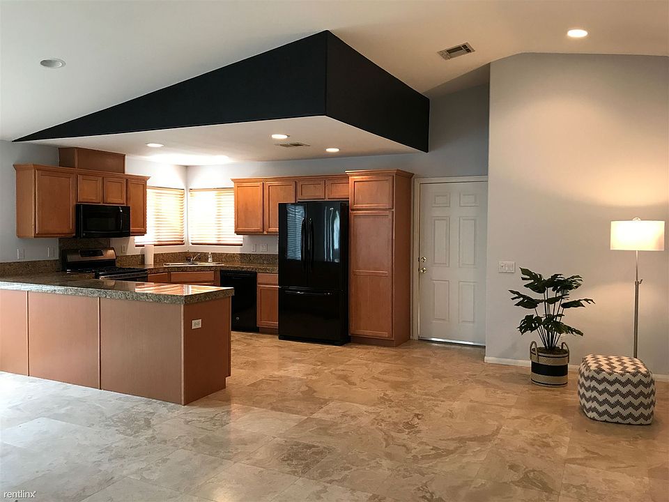 1st image of 77240 Calle Monterey
