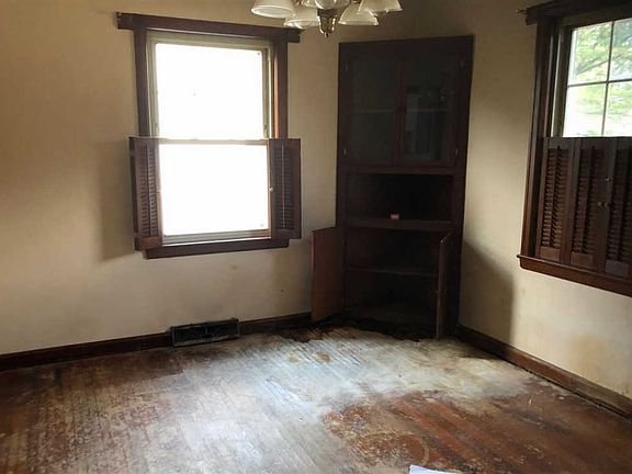 4th image of 2115 Bellemeade Ave