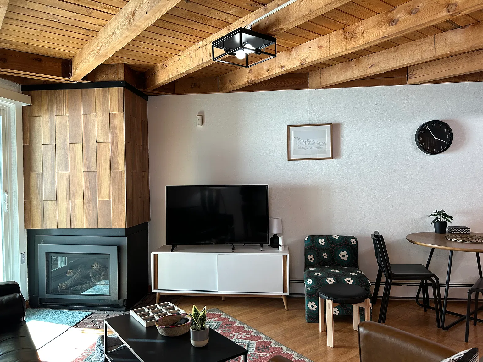 2 bed, 786 sqft, $2,800 — Photo 2