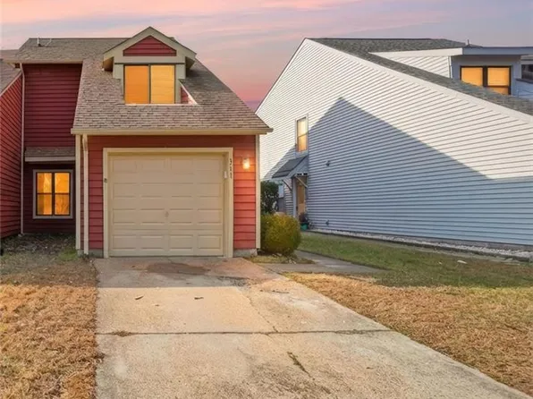 311 Elderwood Ct, Virginia Beach, VA 23462