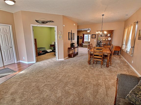 4th image of 6058 Buchanan Dr