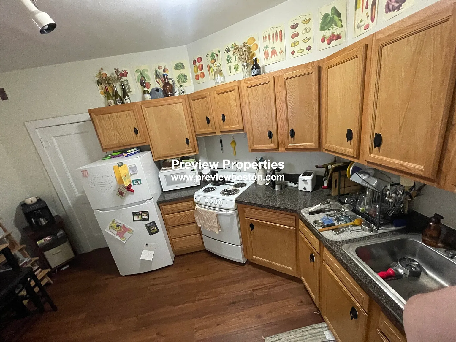 2 bed, 1.0 bath, $3,195 — Photo 2