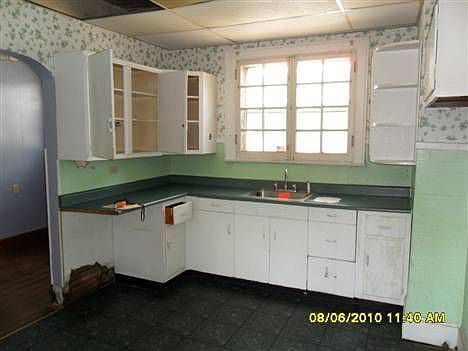 2nd image of 1619 3rd St