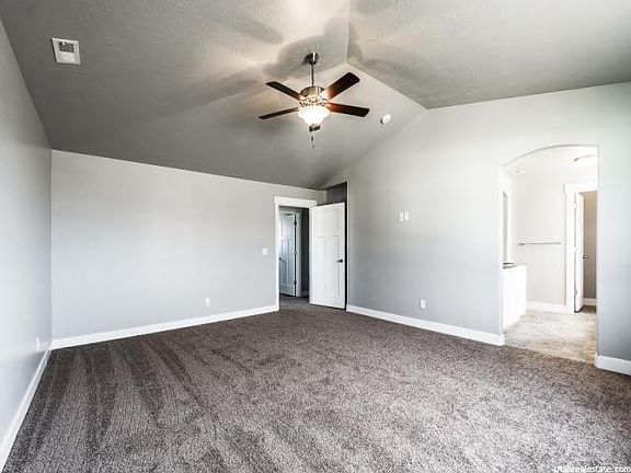 5th image of 937 N White Horse Dr #209