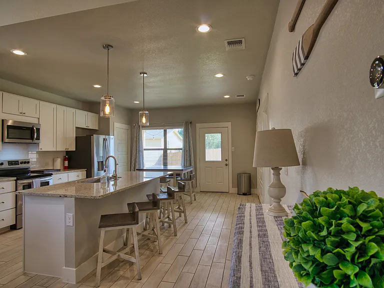 1247 Greenhill Dr — Photo 19