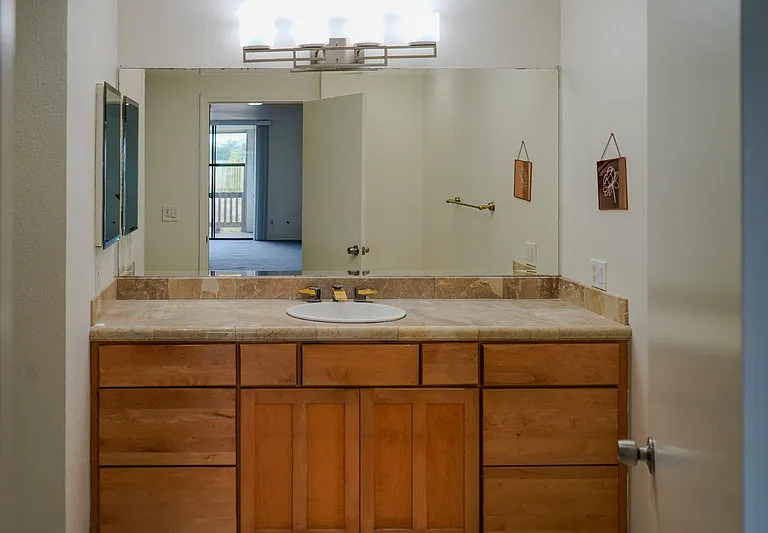 3098 Rue Dorleans #1-unit 205 — Photo 6