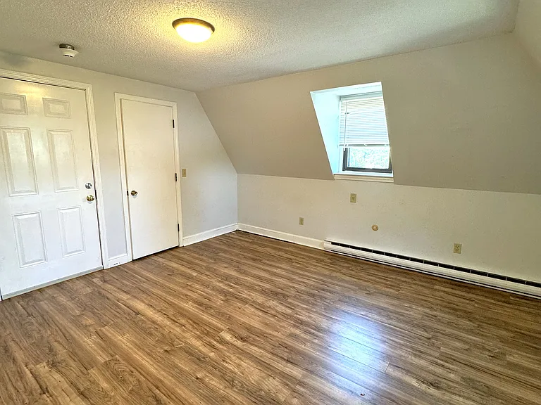 36 Pond St #6 — Photo 2