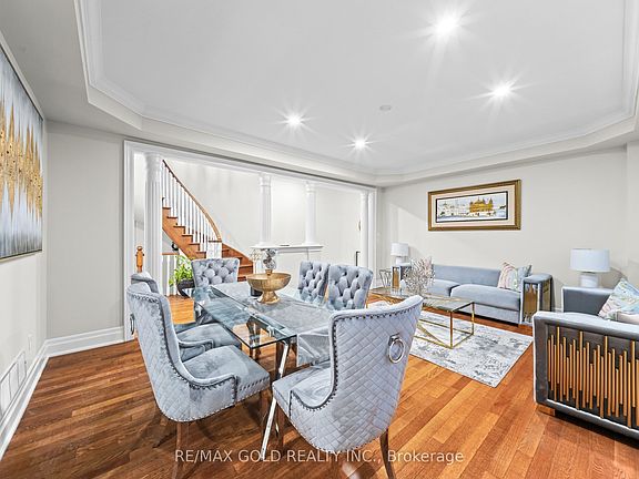 5th image of 16 Regis Cir