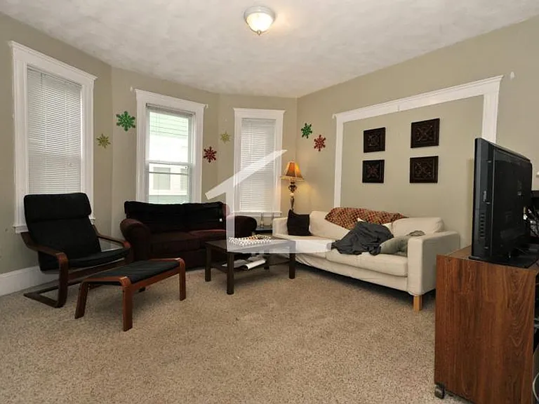 25 Fairbanks St #1 — Photo 4