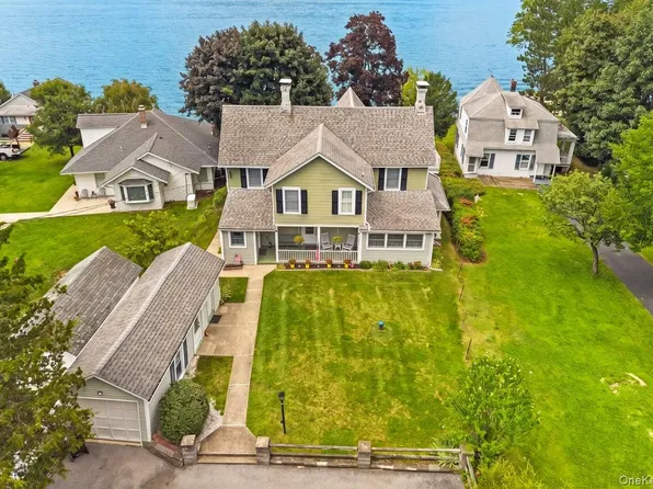 9 Walts Way, Greenwood Lake, NY 10925