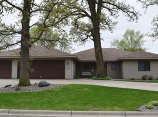 1225 Carpenter Pl NE, Owatonna, MN 55060