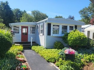 19 Ferndale Dr, Halifax, MA 02338