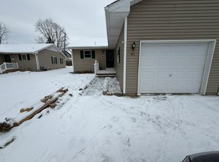 801 S 15th St, Saint Clair, MI