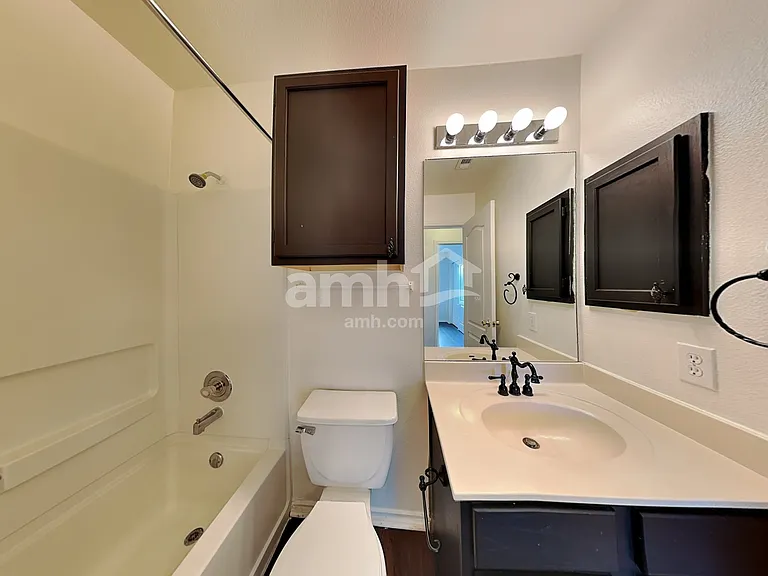 6702 Sandy Point Dr — Photo 18