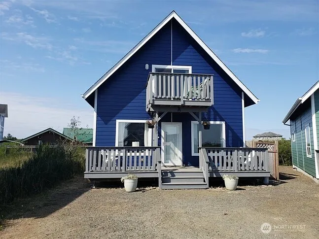 324 Marina Court SE #A photo 1