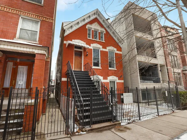 1025 N Wood St APT 1R, Chicago, IL 60622