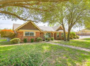 1237 Crestwood Dr, Cleburne, TX 76033