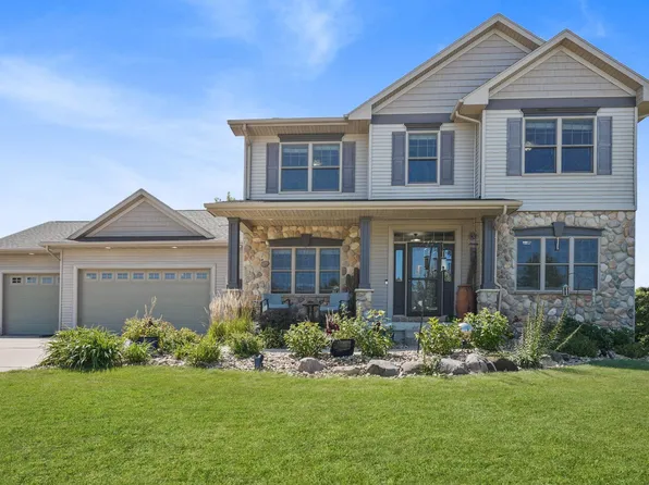 2725 Northview Ln, Cedar Falls, IA 50613