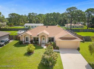 414 Australian Rd NW, Palm Bay, FL 32907