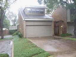 2nd image of 6818 E Northwest Hwy