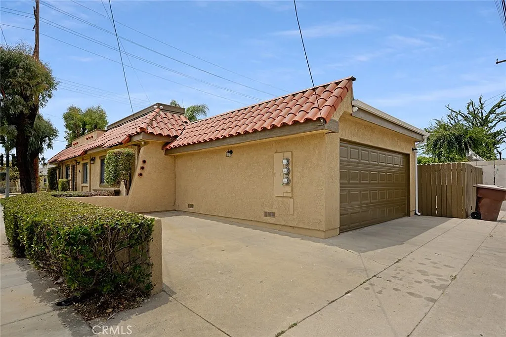 2 bed, 1100 sqft, $3,150 — Photo 4