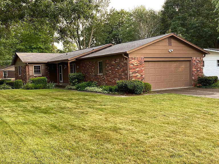 105 Belden Dr — Photo 30