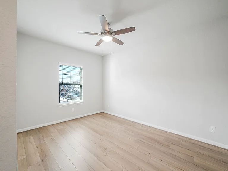 13131 Braxon Pass — Photo 23
