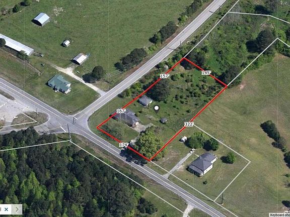 4th image of 90 Auburn Rd