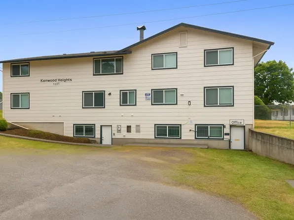 Kenwood Heights Apartments: Comfortable 1 & 2 Bedroom Living in Lakewood, WA