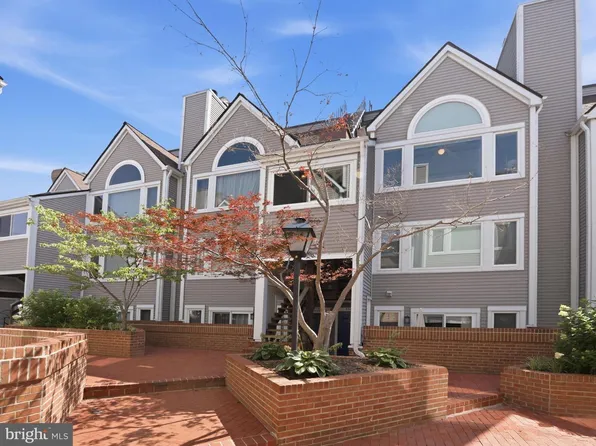 5548 Langston Blvd #43, Arlington, VA 22207