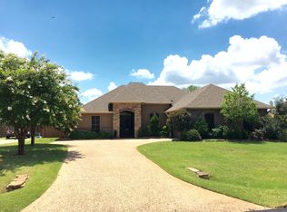 127 Sherwood Dr, Benton, LA 71006