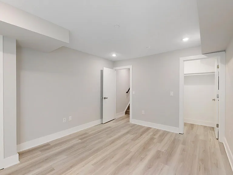 650 N 36th St #1 — Photo 5