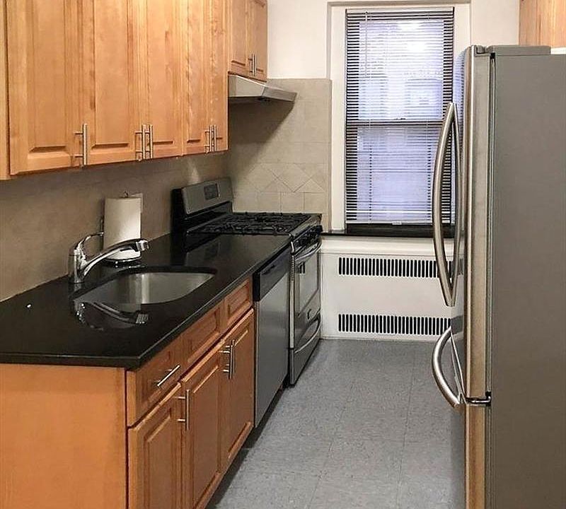 1st image of 4109 41st St APT 5L