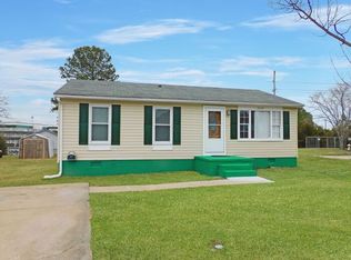 22194 Donaldson Dr, Lexington Park, MD 20653