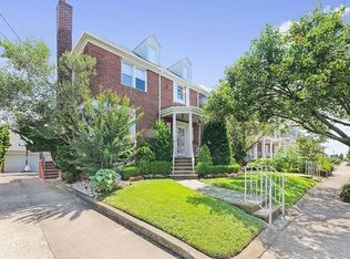 172 Beach 137th St, Belle Harbor, NY 11694