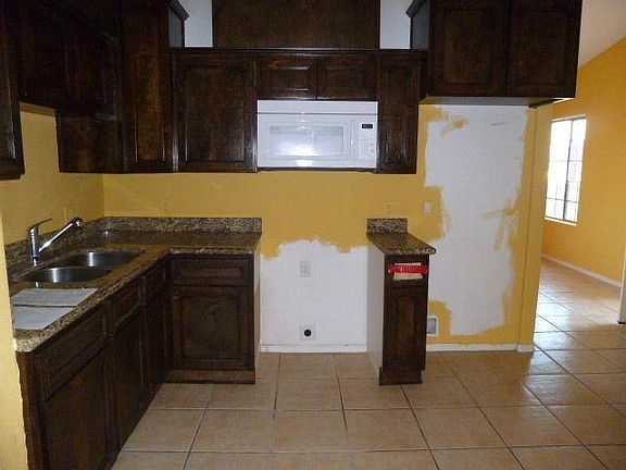4th image of 3476 E Udall Ln