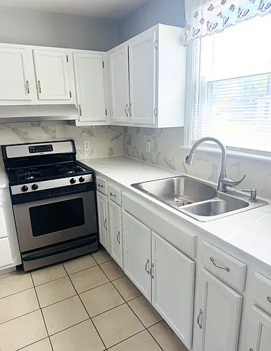 270 Woonasquatucket Ave #272 Photo 1