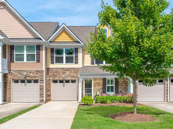 2204 Bartlett Cir, Hillsborough, NC 27278