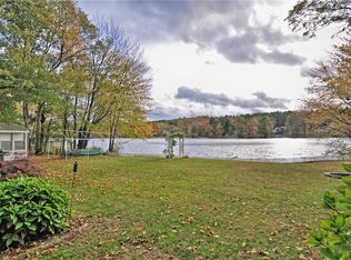 157 Keach Pond Dr, Glocester, RI 02814
