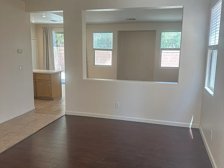 828 Percy Arms St — Photo 17