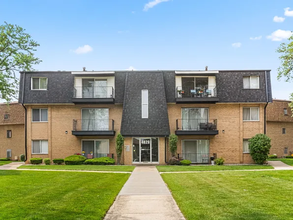 4829 W 109th St APT 301, Oak Lawn, IL 60453